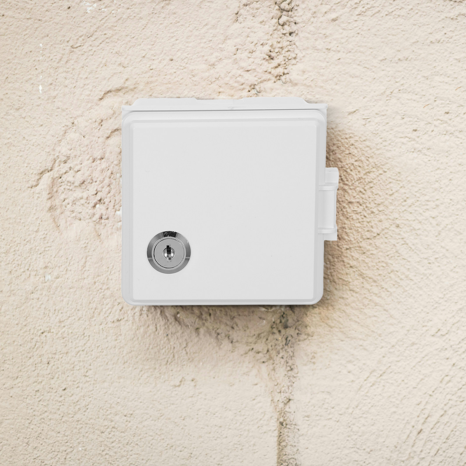防水コンセントボックスカバー ロックキー付き 屋外コンセント - Electrical Outlet Cover のレビューと価格